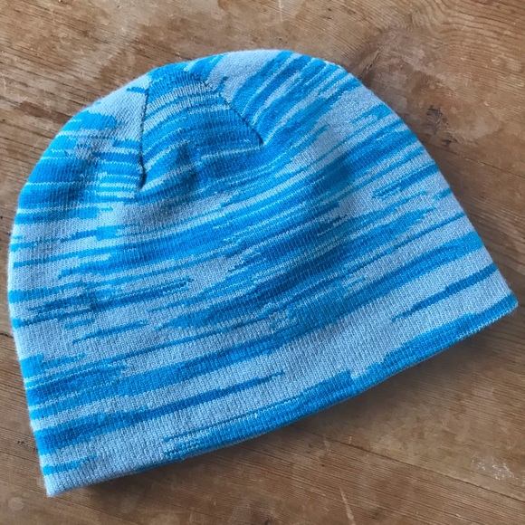 The North Face Youth Reversible Beanie Cap New - Picture 2 of 11